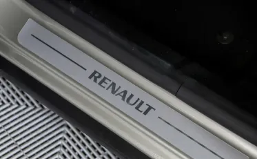 Renault  15