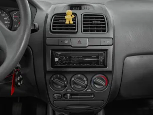 Hyundai  12