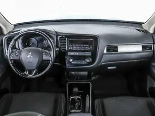 Mitsubishi  7