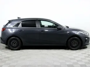 Kia  4
