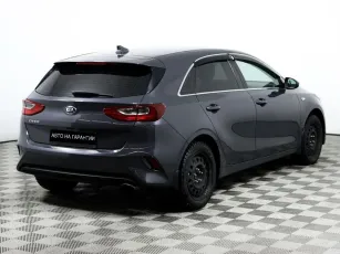 Kia  5