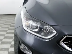 Kia  7