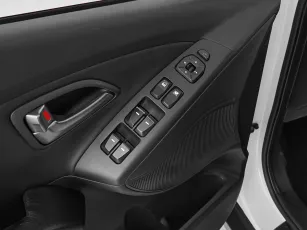Hyundai  13