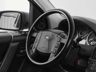 Land Rover  10