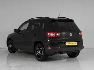 Volkswagen  4