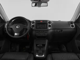 Volkswagen  8