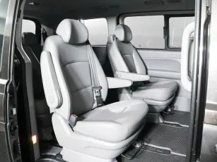 Hyundai  18