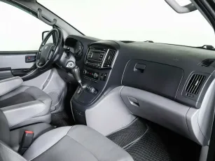 Hyundai  9
