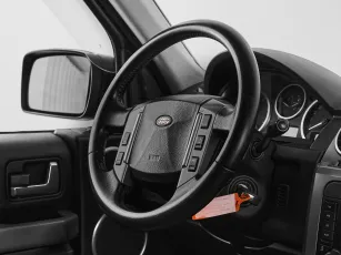 Land Rover  10
