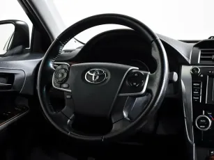 Toyota  11