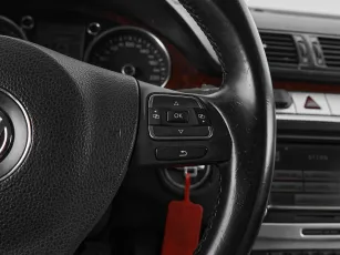 Volkswagen  12