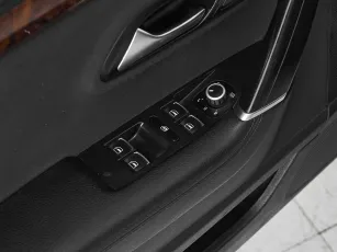 Volkswagen  13