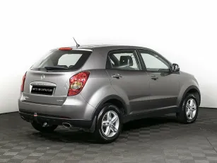 SsangYong  5