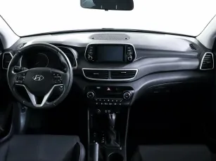 Hyundai  10