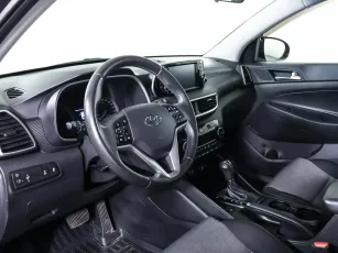 Hyundai  11