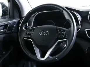 Hyundai  12