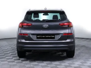 Hyundai  6