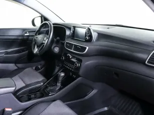 Hyundai  9