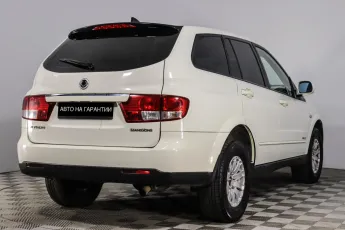 SsangYong  3