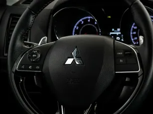 Mitsubishi  8