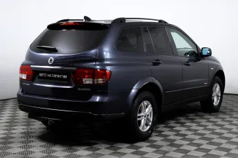 SsangYong  3