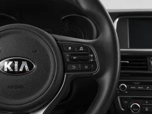 Kia  11