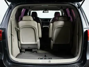 Kia  11