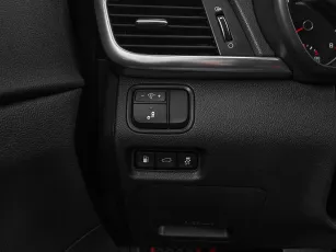 Kia  13