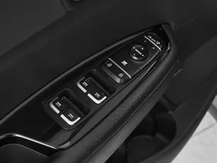 Kia  14