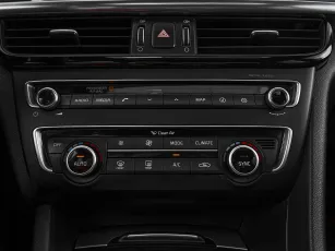 Kia  18