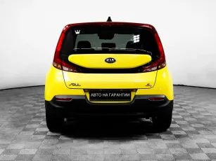 Kia  6
