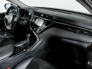 Toyota  7