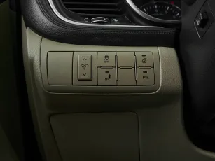 Kia  15