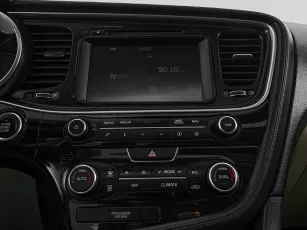 Kia  17