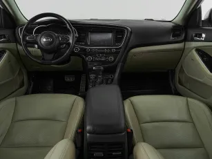 Kia  8