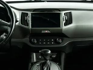 Kia  10