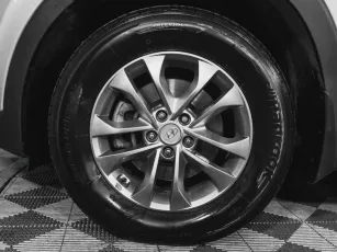 Hyundai  9