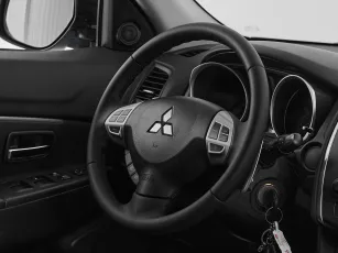 Mitsubishi  10