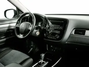 Mitsubishi  7