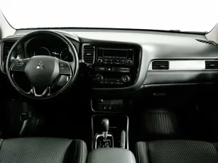 Mitsubishi  8