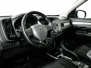 Mitsubishi  9