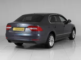 Skoda  6