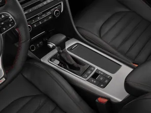 Kia  23