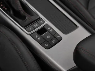 Kia  24