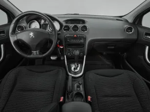 Peugeot  8