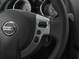 Nissan  12