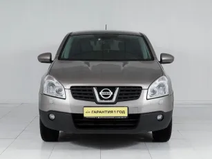 Nissan  2