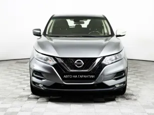 Nissan  2