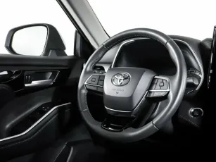 Toyota  13