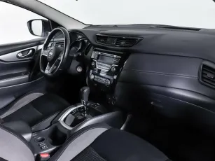 Nissan  8